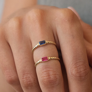 Personalized Birthstone Ring Gifts for Mom