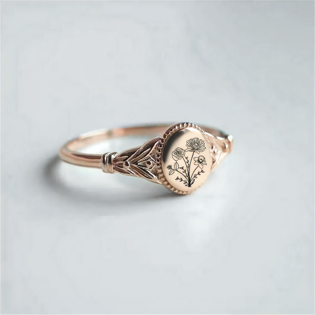 Personalized Ellipsoid Birth FlowerRing, Custom Mother Floral Ring for Women