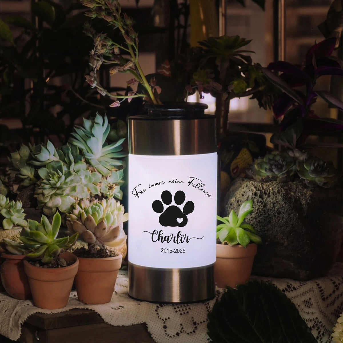 Personalized dog and cat paw prints waterproof solar garden lamp