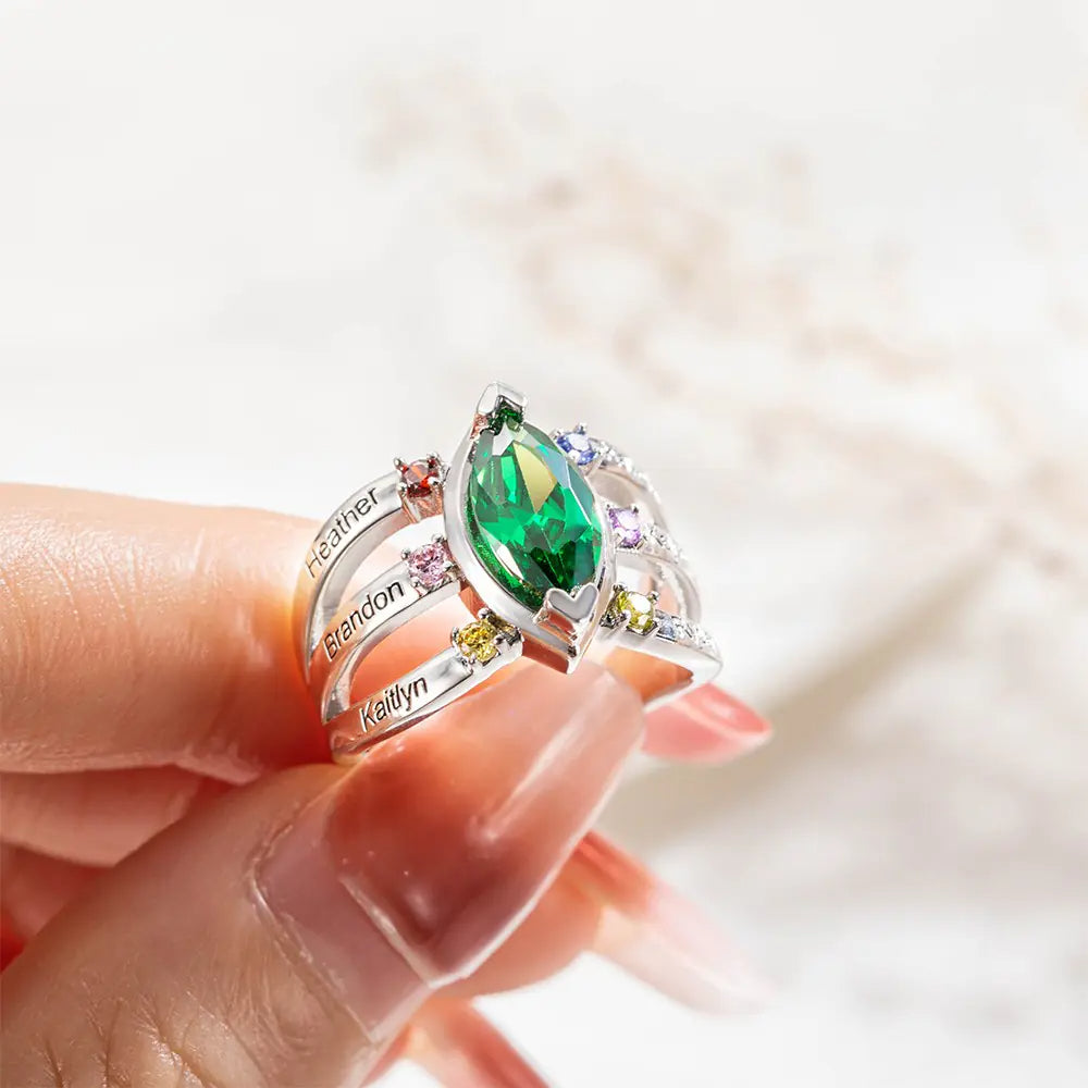 Personalized 1-8 Names & Birthstones Mother Grandmas Family Ring