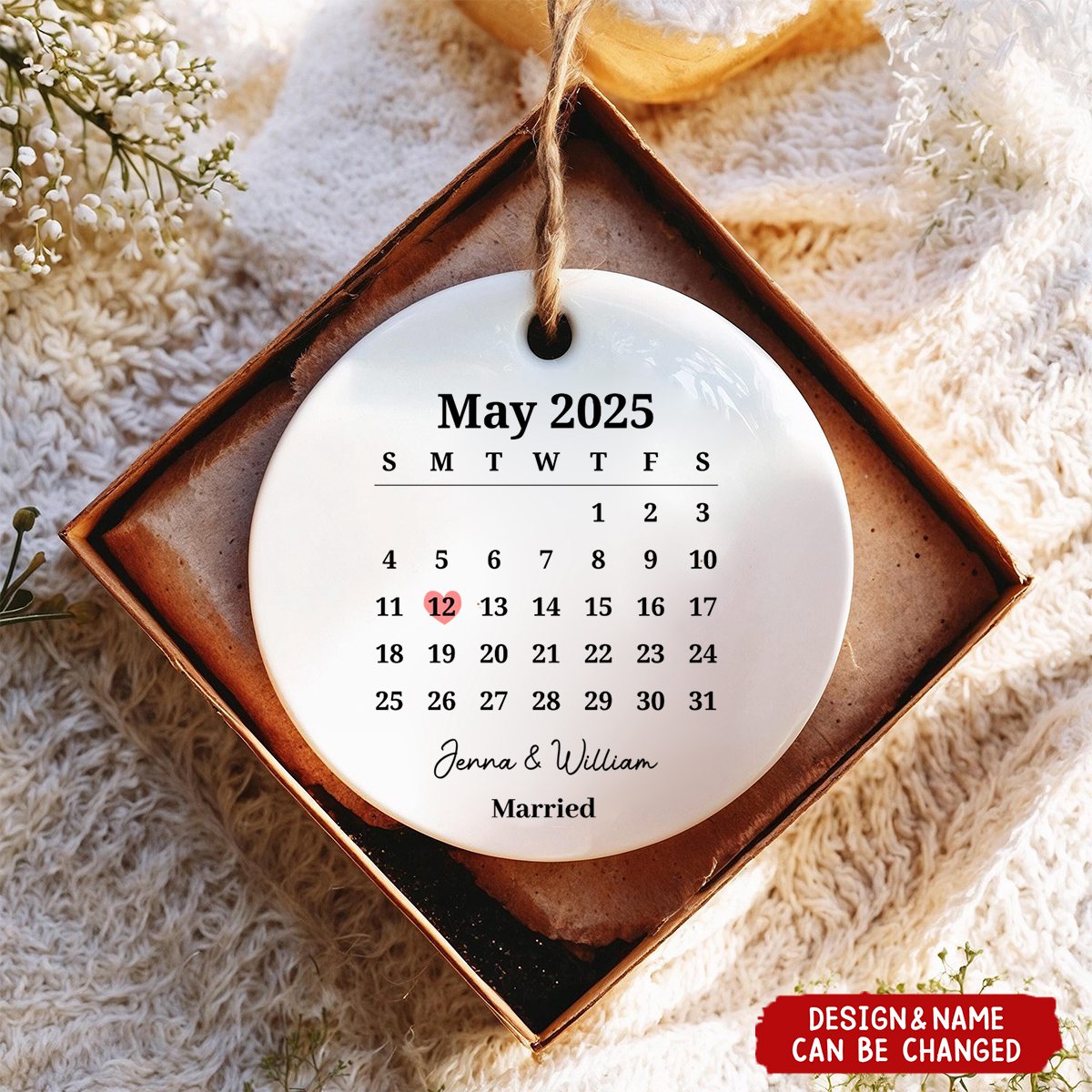 Personalized Married ceramic Ornament, Wedding Gift, Wedding Date ornament