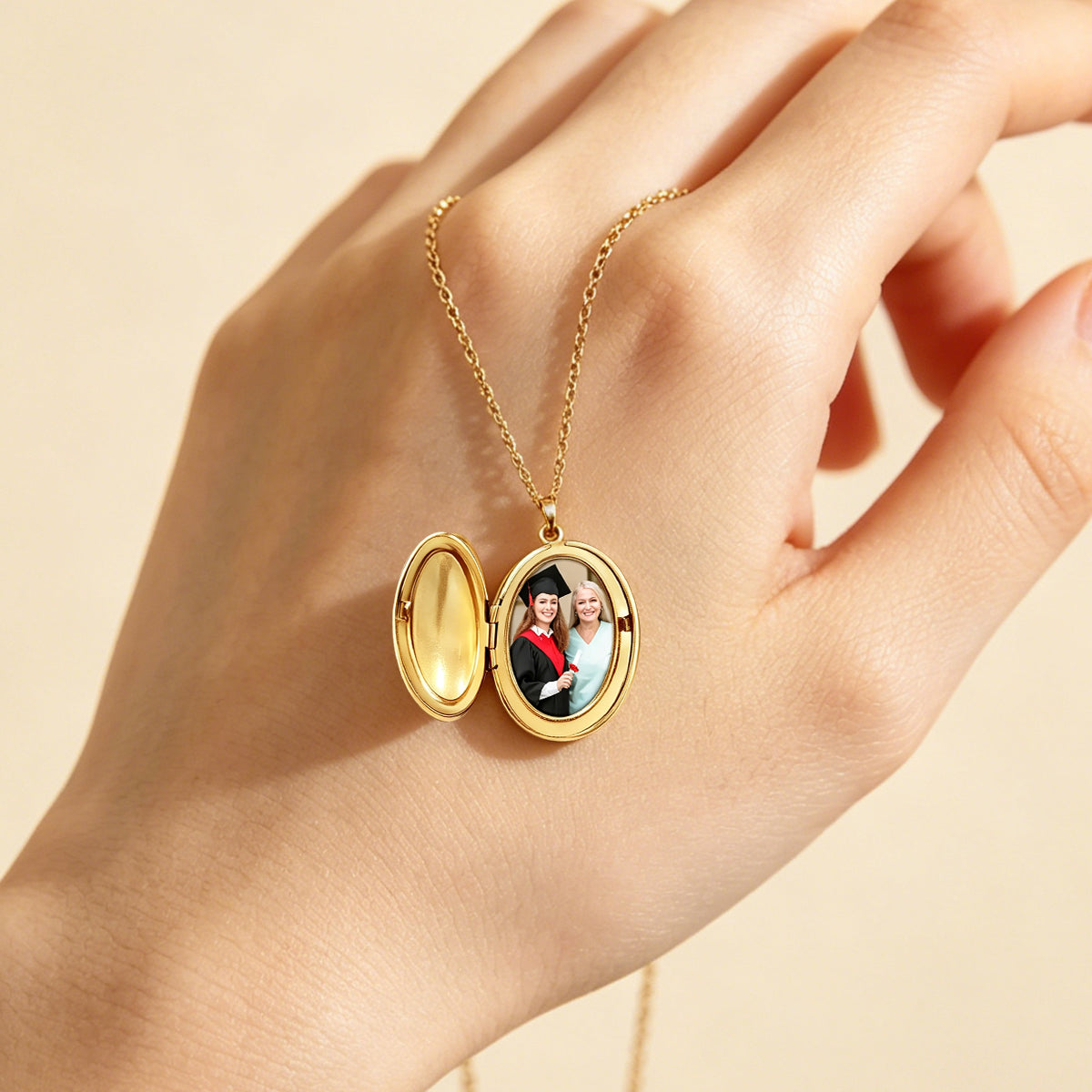 Bloom with Every Memory – Personalized Graduation Gift Birth Flower Custom Photo Locket Necklace