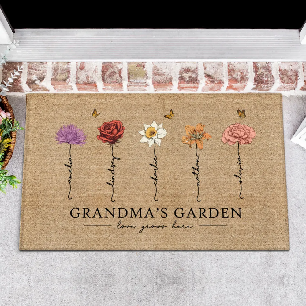 Personalized Grandma‘s Garden Love Grows Here Vintage Birth Flowers Doormat