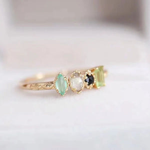 Personalized Multiple Stones Grandma Mom Family Ring Vintage Milgrain Ring